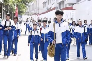 中国男篮今日中午在青岛集结完毕 下午进行了第一堂训练课
